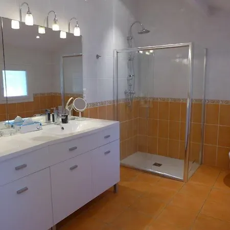 Sleeps 11 Wifi Holiday home *