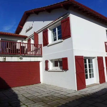 Sleeps 11 Wifi Holiday home Guethary